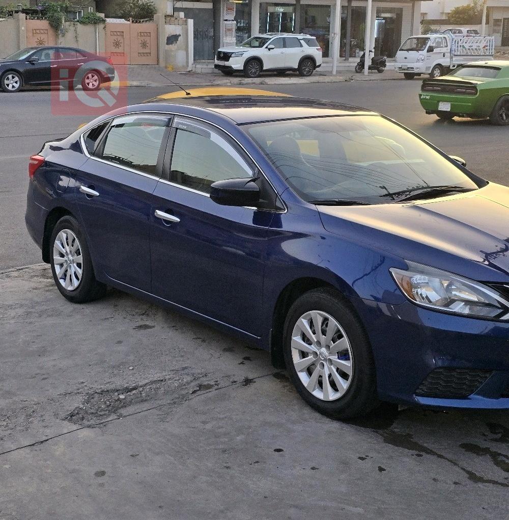 نیسان سێنترا